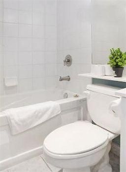 Royal Stays Suites - Blue Jays Way Toronto Exterior foto